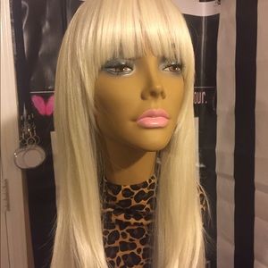 Full wig with bang 613 platinum
